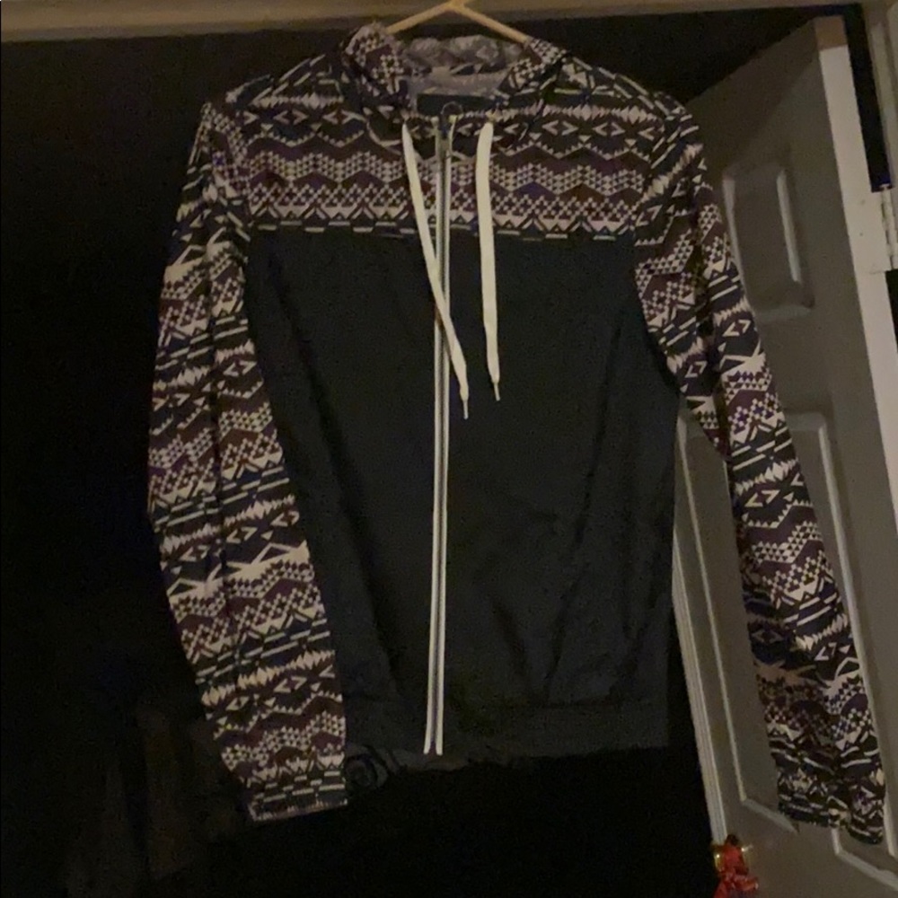 Empyre Windbreaker
